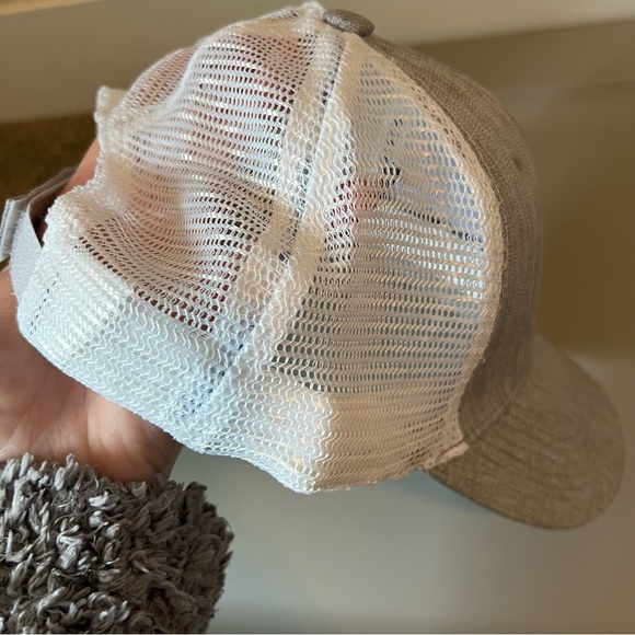 NWOT Komatsu Hat - Picture 4 of 9